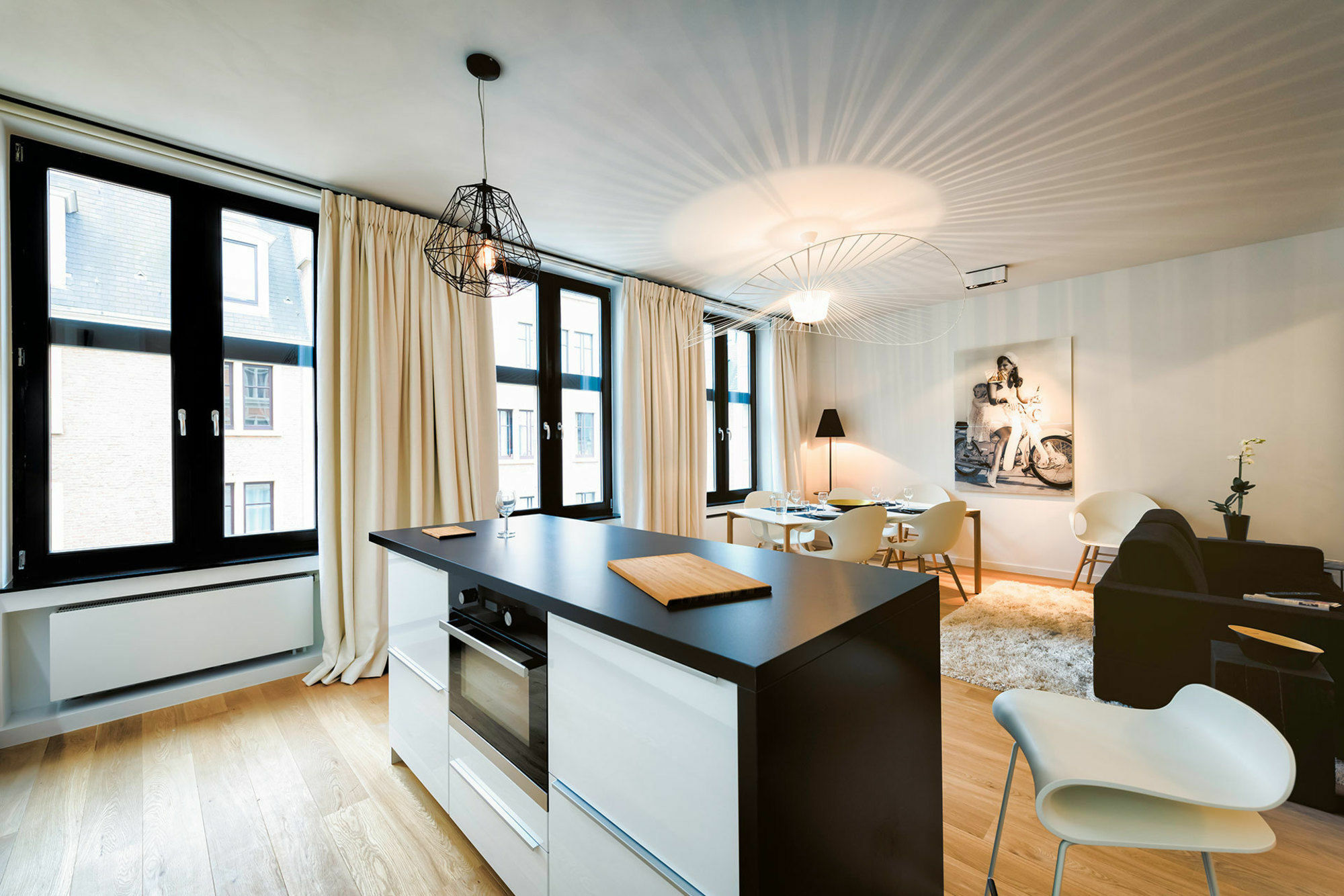 Charles Home - Grand Place Aparthotel Brüksel Dış mekan fotoğraf